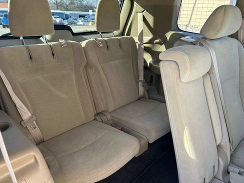 Used 2011 Toyota Highlander 2WD w/ Tech Pkg image 39