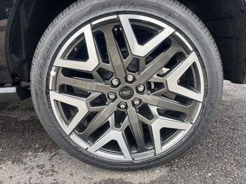 New 2026 Ford Expedition Max Platinum w/ Platinum Ultimate Package AWD/4WD image 7