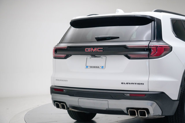 Used 2025 GMC Acadia Elevation FWD image 23