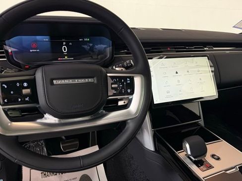 New 2025 Land Rover Range Rover SE image 21