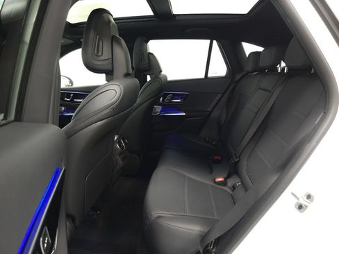 Certified 2026 Mercedes-Benz GLC 300 4MATIC image 27