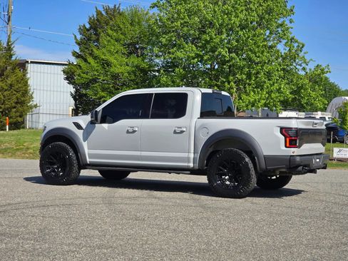 Used 2017 Ford F150 Raptor w/ Equipment Group 802A Luxury AWD/4WD image 28