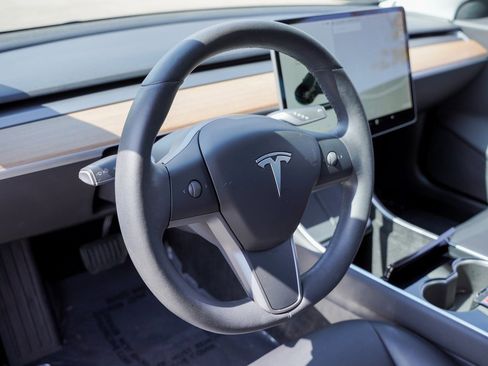 Used 2019 Tesla Model 3 Long Range image 15