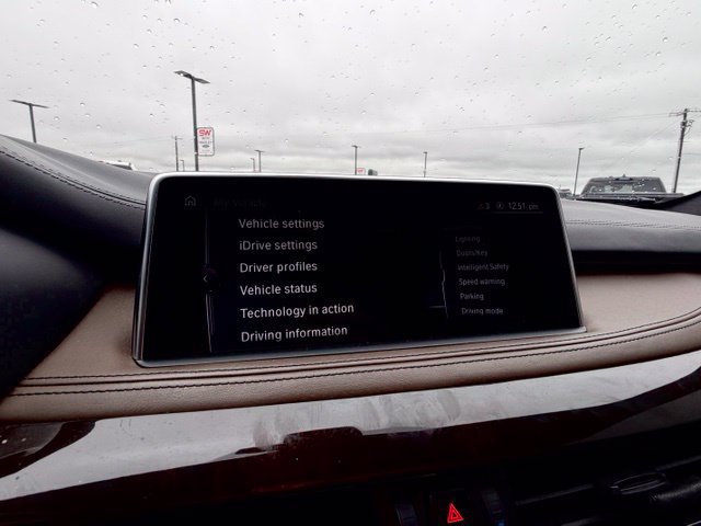 Used 2017 BMW X5 xDrive50i AWD/4WD image 8
