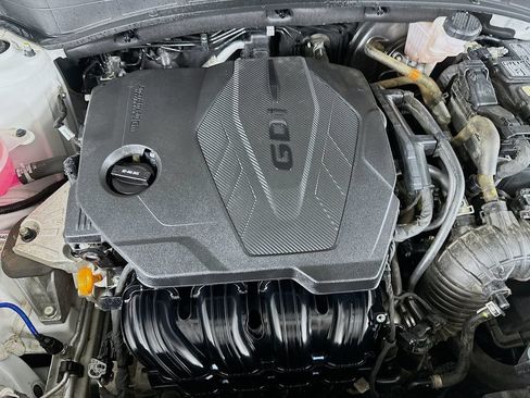 Certified 2023 Kia Sportage EX FWD image 33