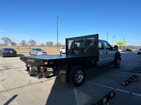 Used 2015 Ford F550 2WD Crew Cab Super Duty image 3