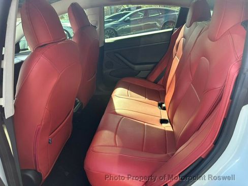 Used 2022 Tesla Model 3 Standard Range image 16