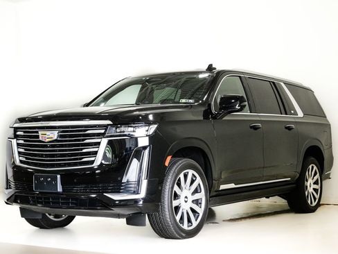 Used 2023 Cadillac Escalade ESV Premium Luxury Platinum AWD/4WD image 3