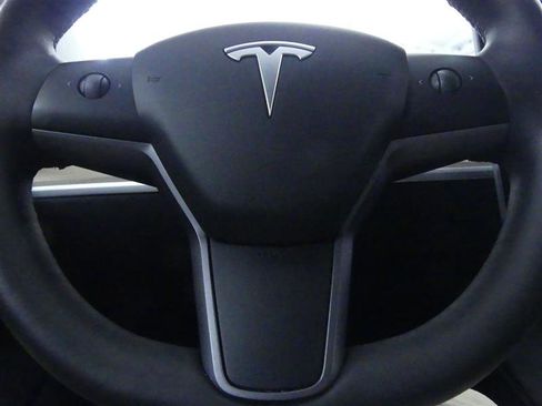 Used 2023 Tesla Model 3 Standard Range RWD image 15