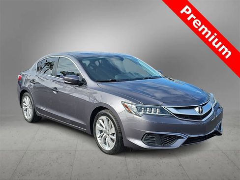 Used 2017 Acura ILX w/Premium Pkg image 2