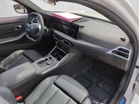 Used 2025 BMW 330i xDrive Sedan w/ M Sport Package AWD/4WD image 23