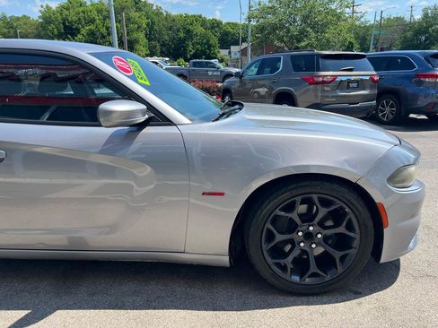 Used 2018 Dodge Charger R/T RWD image 8