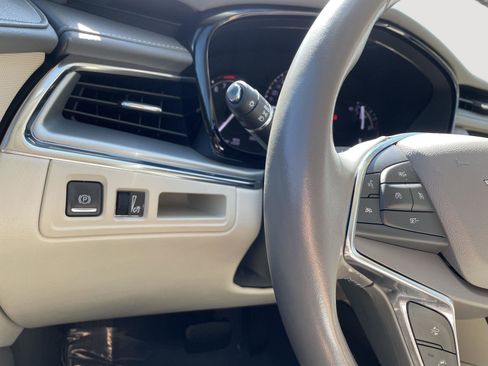 Used 2019 Cadillac XT5 Luxury FWD image 5
