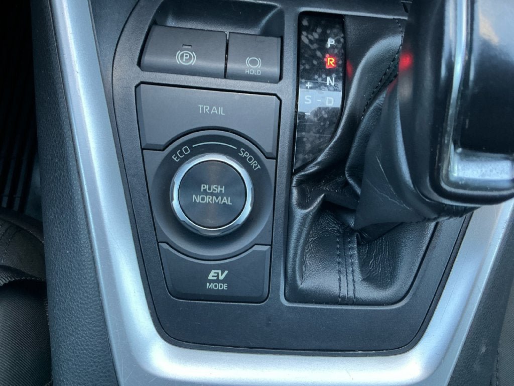 Used 2022 Toyota RAV4 SE w/ Convenience Package AWD/4WD image 20