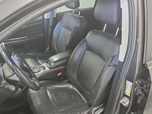 Used 2015 Dodge Journey Crossroad w/ Flexible Seating Group image 4