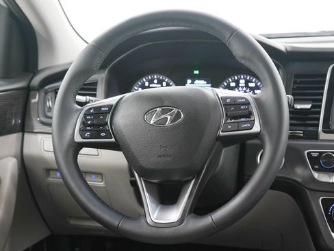 Used 2018 Hyundai Sonata Limited w/ Cargo Package FWD image 15