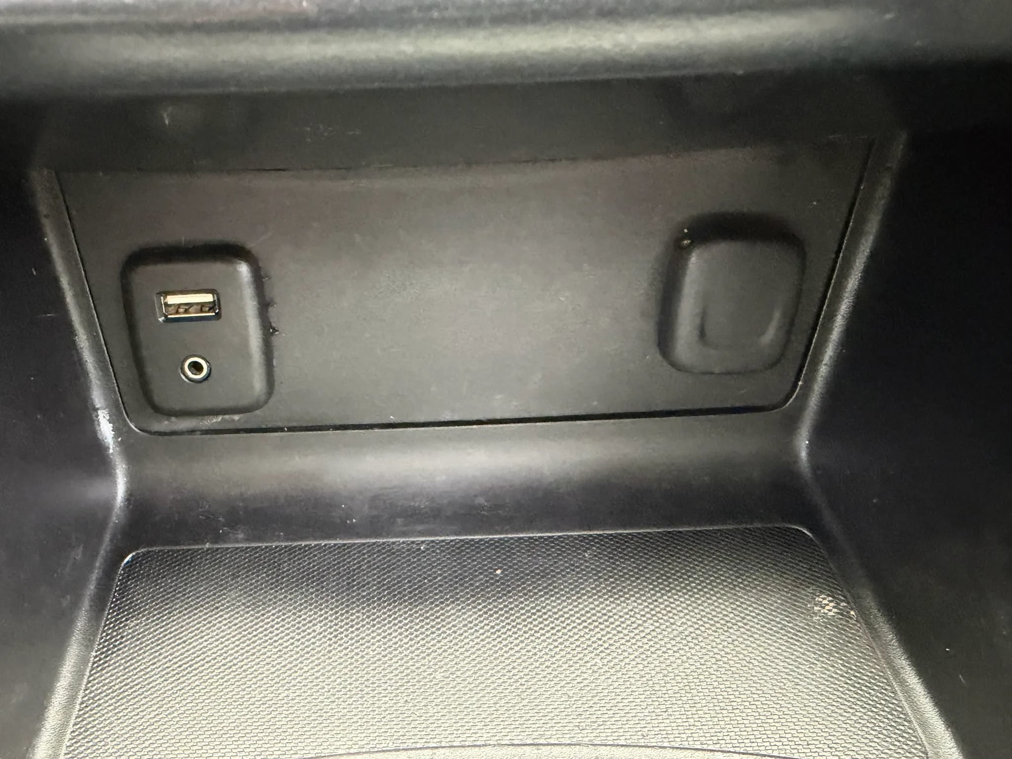 Used 2016 Chevrolet Colorado LT w/ Midnight Edition AWD/4WD image 50