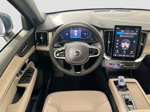 New 2026 Volvo XC90 B6 Core w/ Protection Package Premier image 22