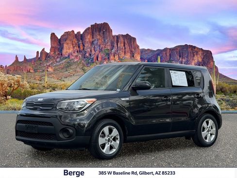 Used 2019 Kia Soul FWD image 1