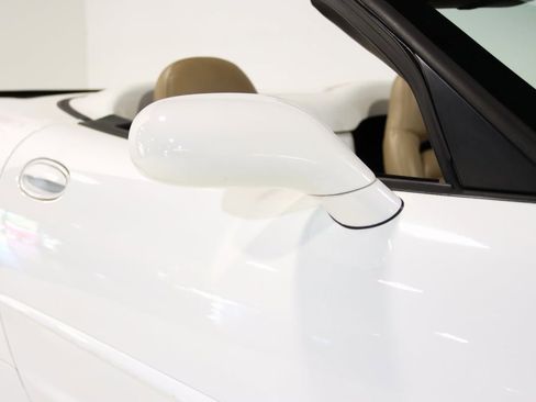 Used 2004 Chevrolet Corvette w/ Preferred Equipment Group image 63