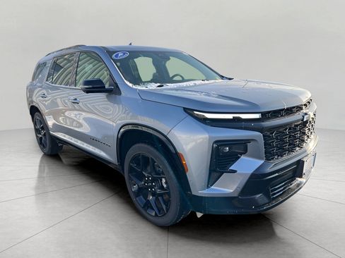 Used 2024 Chevrolet Traverse RS w/ LPO, Floor Liner Package image 1