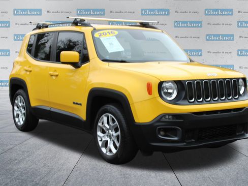 Used 2016 Jeep Renegade Latitude w/ Cold Weather Group image 3