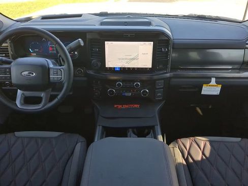 New 2026 Ford F250 Lariat w/ Black Appearance Package image 17