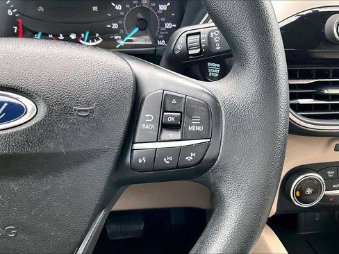 Used 2020 Ford Escape SE FWD image 22