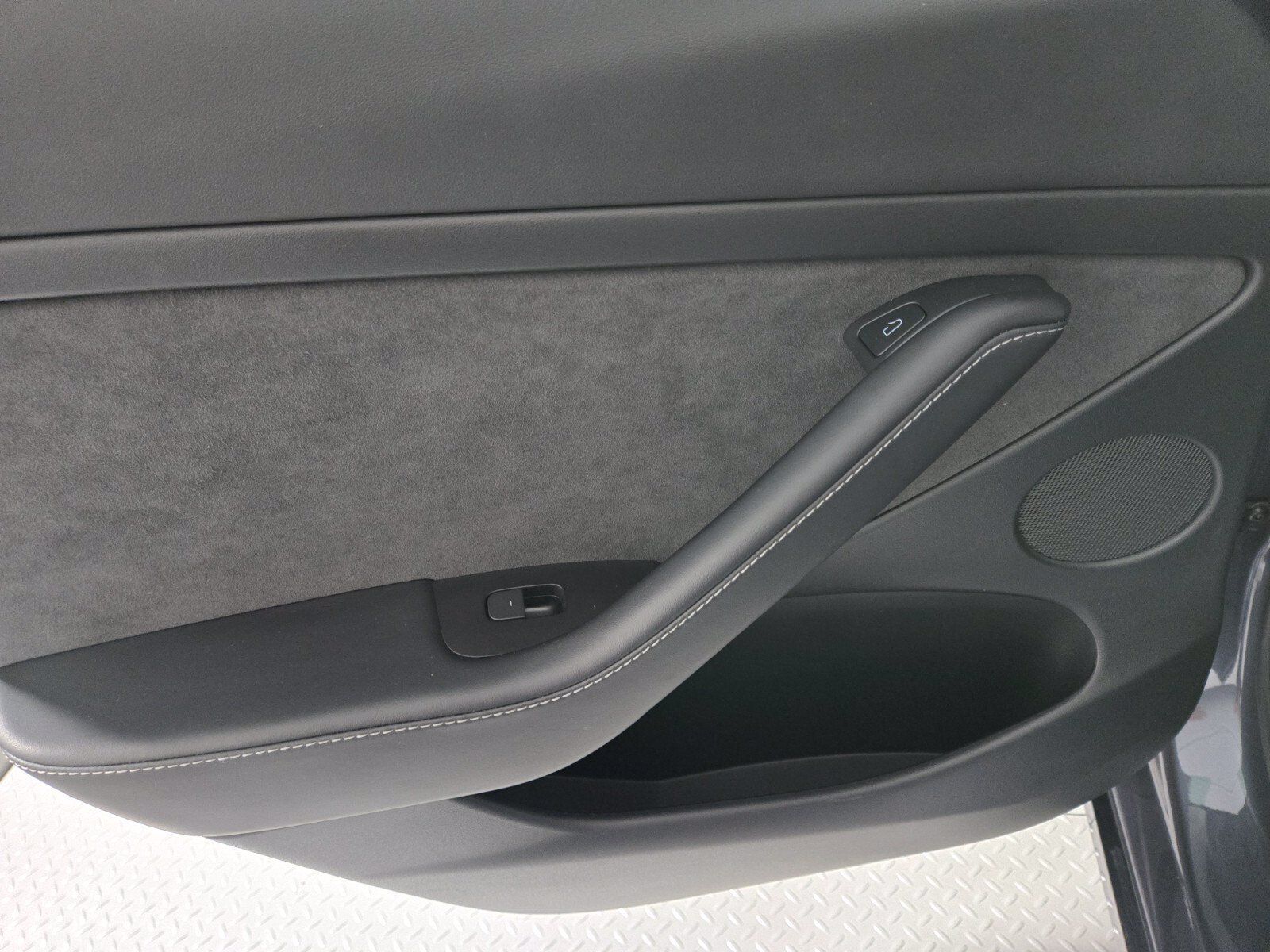 Used 2023 Tesla Model 3 Standard Range RWD image 21