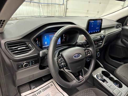 Used 2023 Ford Escape Active AWD/4WD image 17