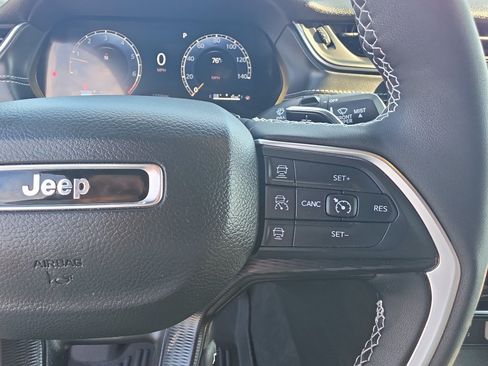 Used 2025 Jeep Grand Cherokee L Laredo w/ Luxury Tech Group I AWD/4WD image 14