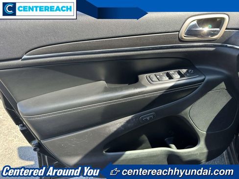 Used 2015 Jeep Grand Cherokee Limited AWD/4WD image 14