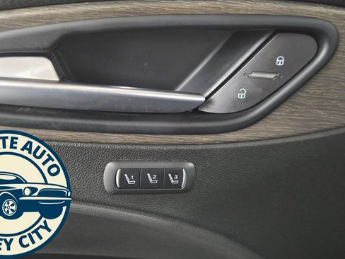 Used 2018 Alfa Romeo Stelvio Ti image 23