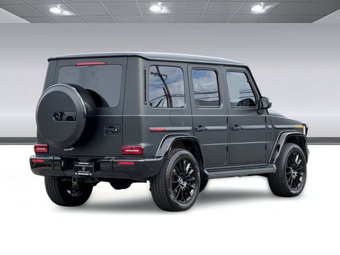 Used 2024 Mercedes-Benz G 550 image 8