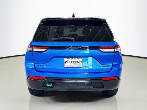 Used 2022 Jeep Grand Cherokee Trailhawk image 8