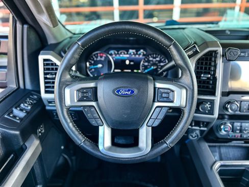 Used 2020 Ford F250 Lariat image 16