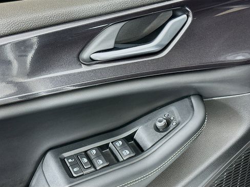 Used 2023 Jeep Grand Cherokee Altitude image 15