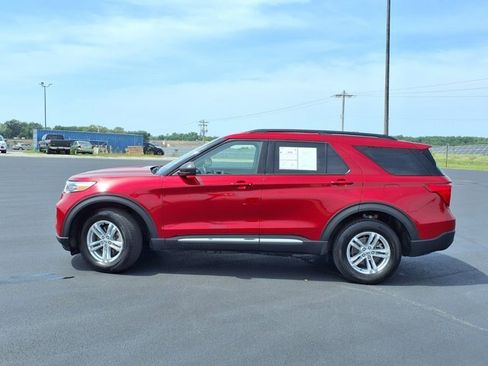 Certified 2023 Ford Explorer XLT w/ Equipment Group 202A AWD/4WD image 2
