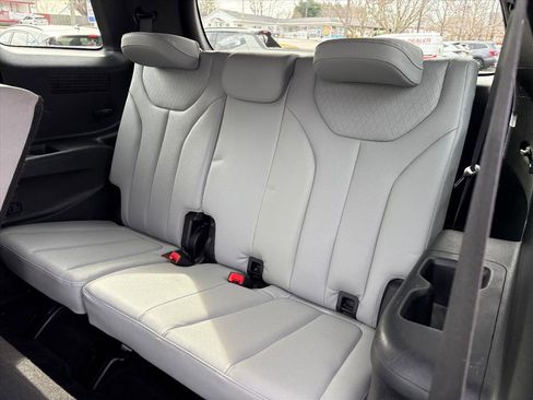 Used 2022 Hyundai Palisade SEL w/ 8P Bench Seat Package image 18