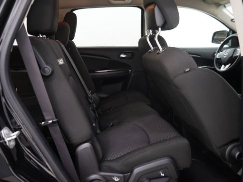 Used 2019 Dodge Journey SE w/ Connectivity Group image 12