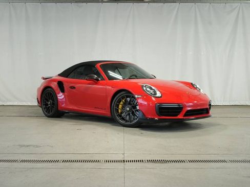 Used 2019 Porsche 911 Turbo image 9