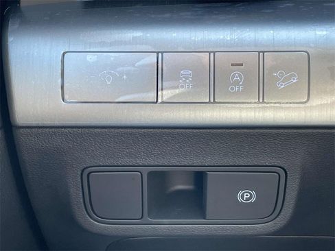 New 2026 Hyundai Kona SE image 18