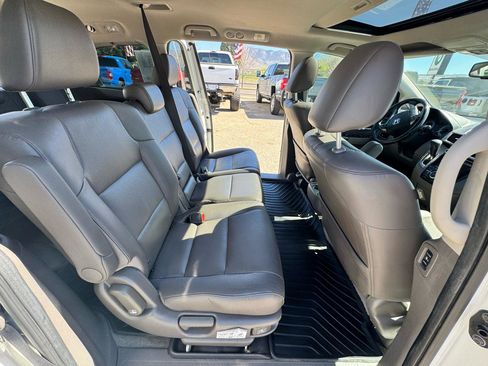 Used 2015 Honda Odyssey EX-L image 18