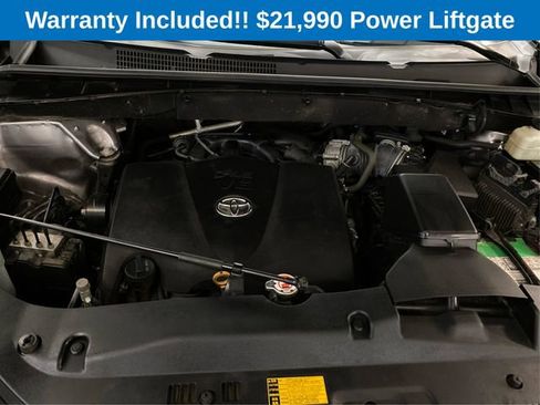 Used 2019 Toyota Highlander XLE image 12