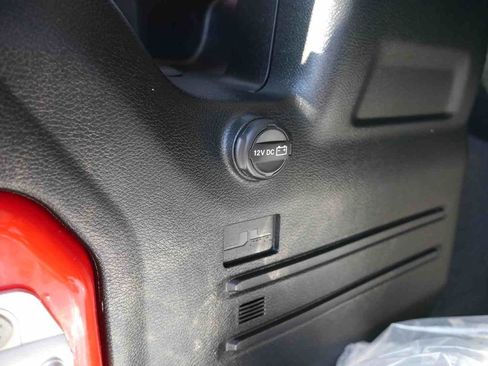 Used 2023 Jeep Wrangler Unlimited Rubicon w/ Steel Bumper Group image 10