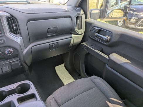 Used 2024 Chevrolet Silverado 2500 Custom w/ Custom Value Package AWD/4WD image 17