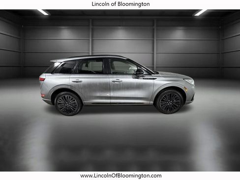 Certified 2023 Lincoln Corsair Reserve w/ Equipment Group 201A image 8