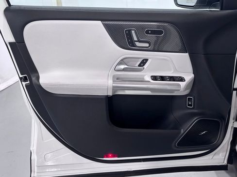 Used 2021 Mercedes-Benz GLA 250 4MATIC image 15