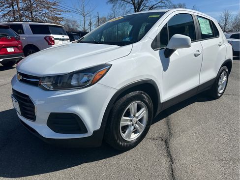 Used 2020 Chevrolet Trax LS image 17