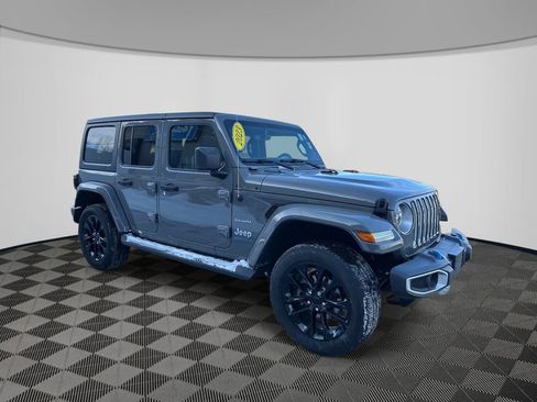 Used 2023 Jeep Wrangler Unlimited Sahara image 3